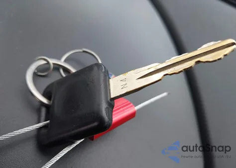 2013 Nissan Rogue S z USA, uszkodzony, nr VIN JN8AS5MV6DW139199